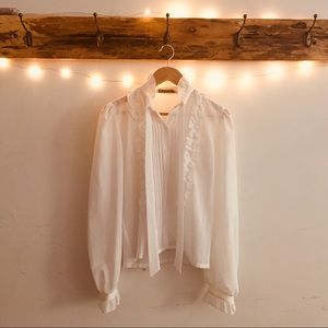 Boutique vintage ‘pastella’ frilled white blouse